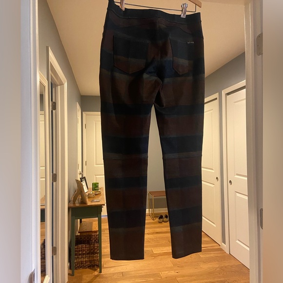 SANCTUARY Plaid pull on straight leg pants in Excellent condition - Picture 4 of 10